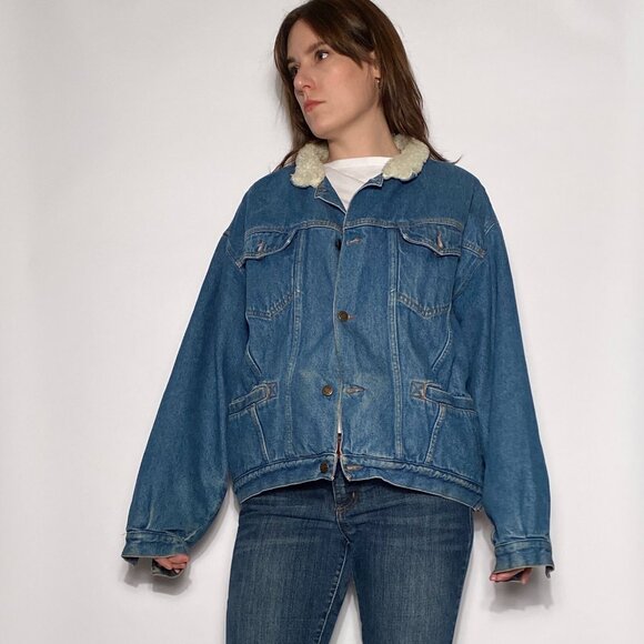 Vintage 1990s Cropped Jean Jacket with SHERPA Lining! Large - Picture 10 of 12